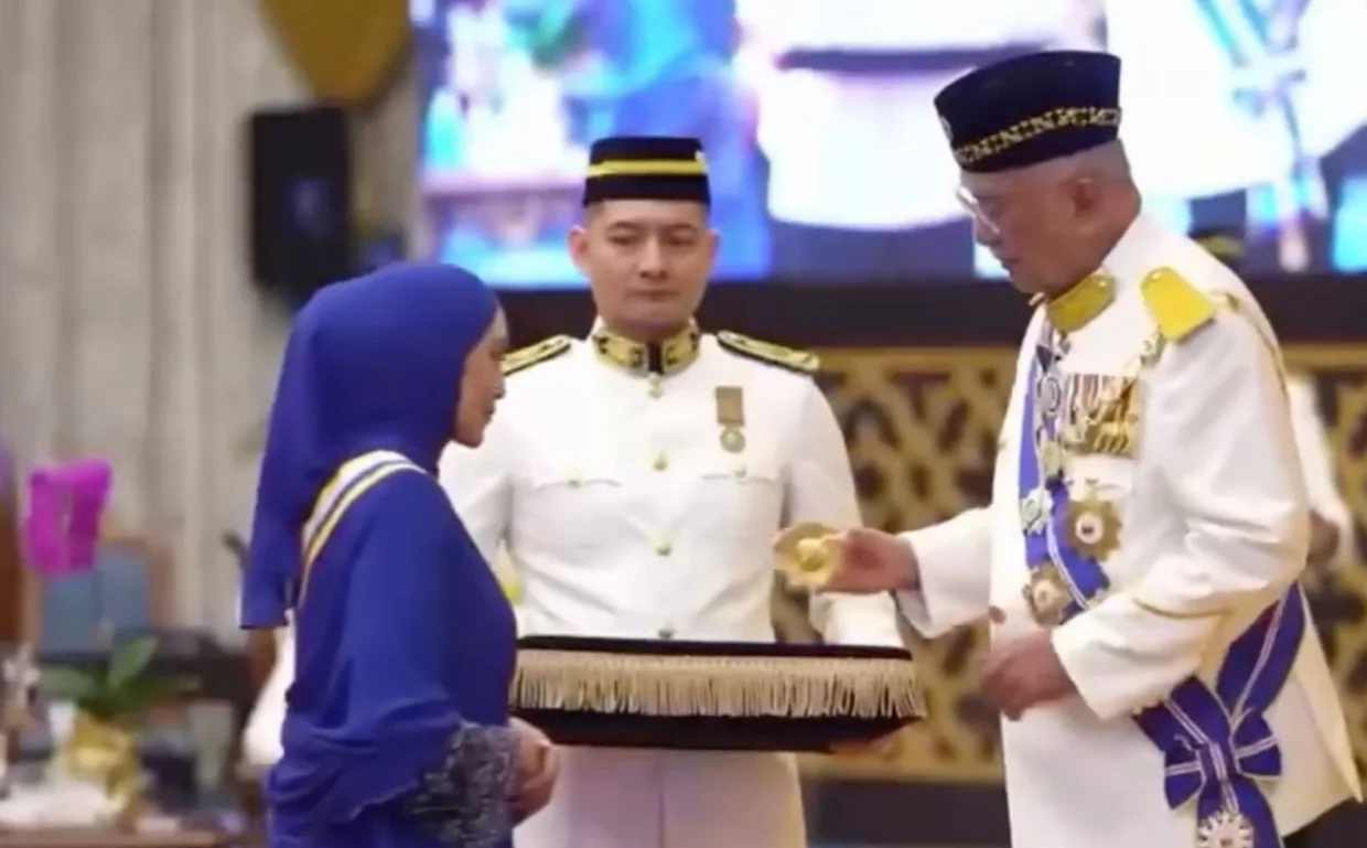 Peminat Ucap Tahniah Buat Ziana Zain