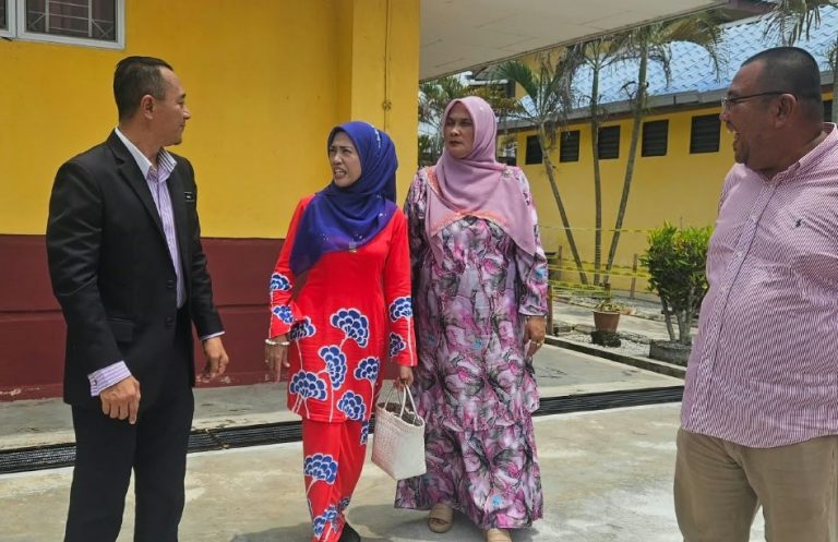 Wanita UMNO Pasir Salak Pacu Agenda Malaysia Biru Dari Akar Umbi