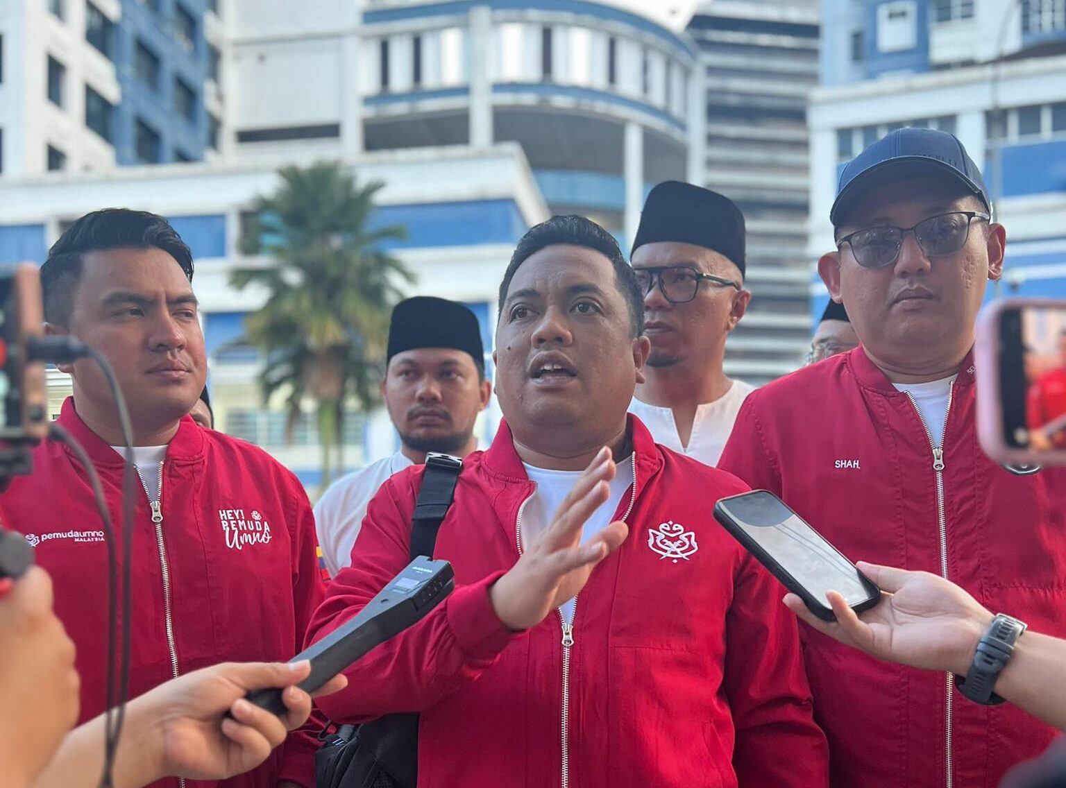 Kes Dr Akmal & Teresa Kok: Adab Politik Bukan Pengganti Ujian Undang-Undang