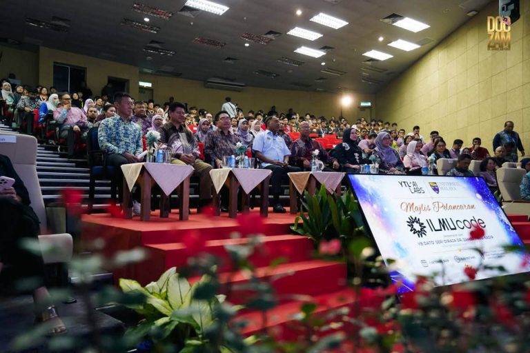 ILMUcode Buka Ruang Mahasiswa Terjemah Idea Kepada Inovasi – Zambry