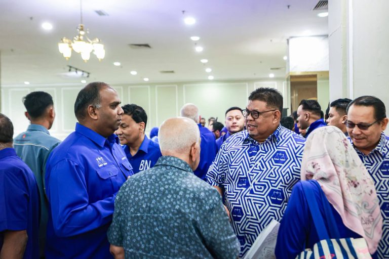 “Kita Birukan Melaka!”… Ab Rauf Pacu Gelombang Biru Hadapi PRN Ke-16