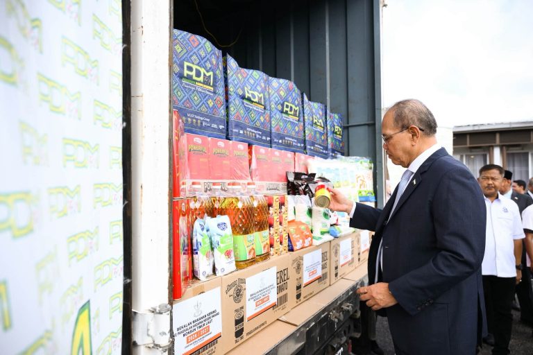 MTL: Wan Rosdy Lepaskan Misi Menghantar, Membekal Makanan Kering
