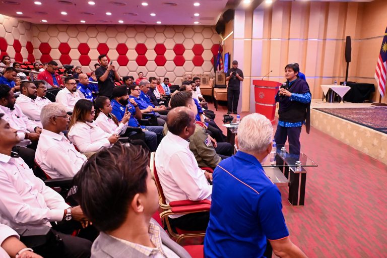 Penerangan UMNO, BN dan Friends of BN Perkukuh Jaringan Komunikasi