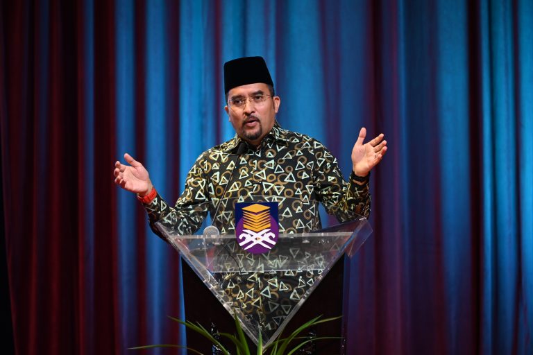 Jati Diri Melayu, Kekuatan Islam Teras Kelangsungan Negara