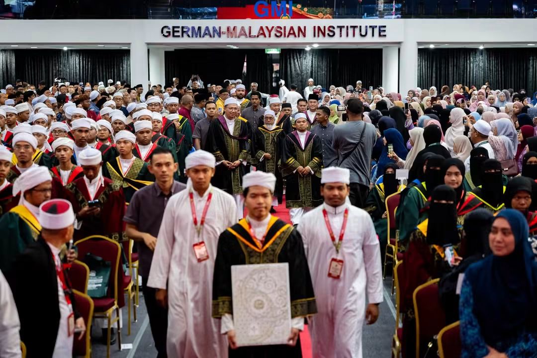 Kerajaan Peruntuk RM200 Juta, Perkasa Para Huffaz