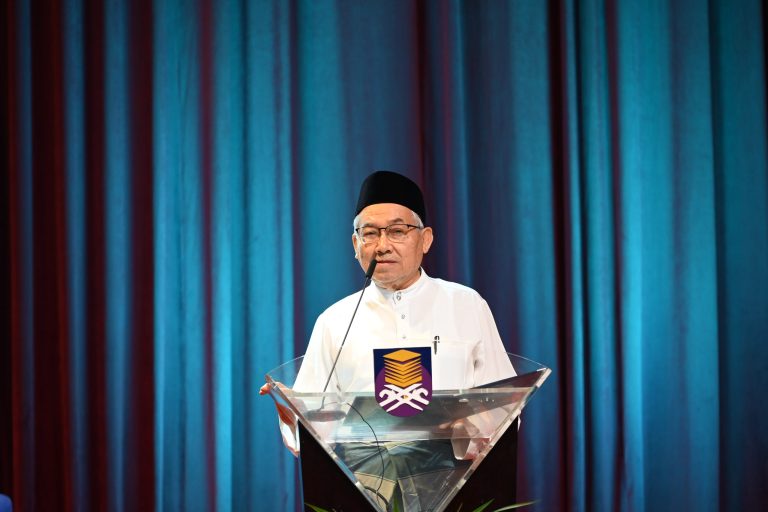 Identiti, Warisan Melayu/Islam Perlu Ada Kesinambungan – Dusuki Ahmad
