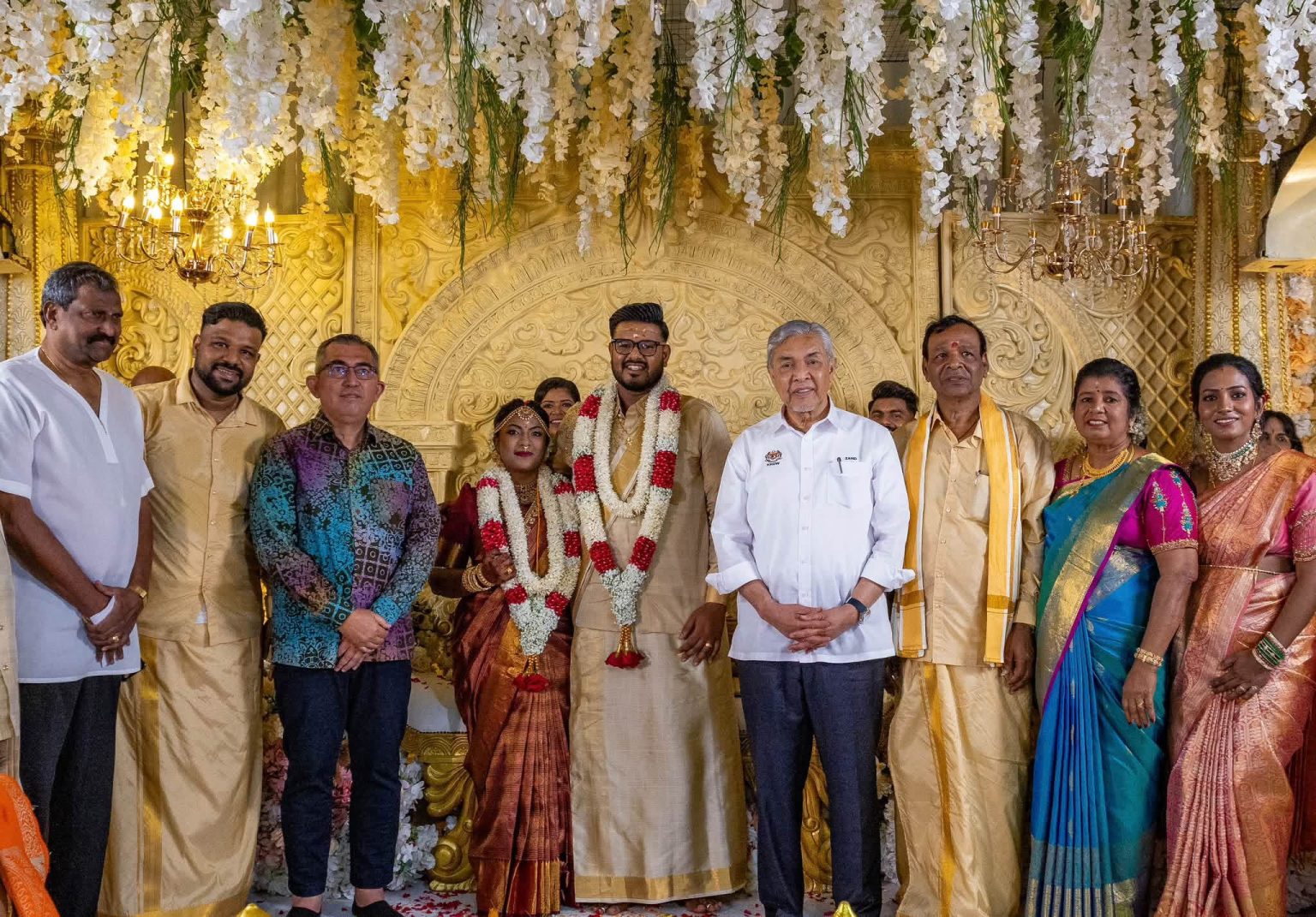 Ahmad Zahid Turun Padang Bersama Warga Bagan Datuk