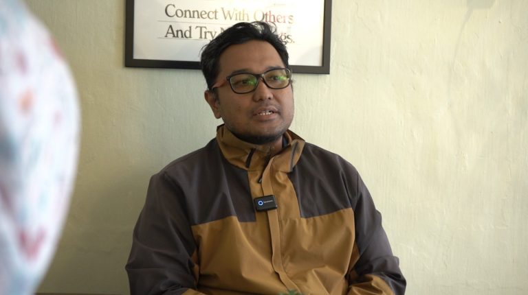 ‘… Bulat Lembaga Melantik Undang, Bulat Undang Melantik Raja’