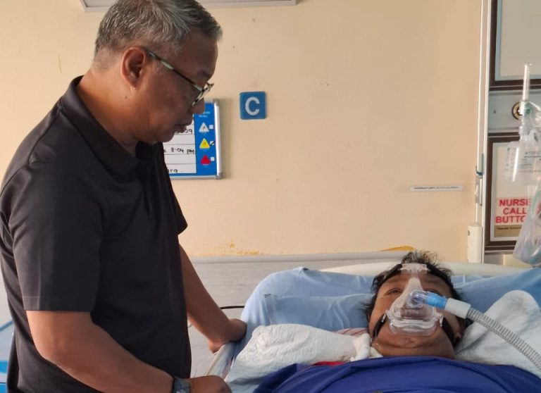 UMNO Tidak Boleh Berdiam Diri, Kuasai Naratif Politik – Mahadhir
