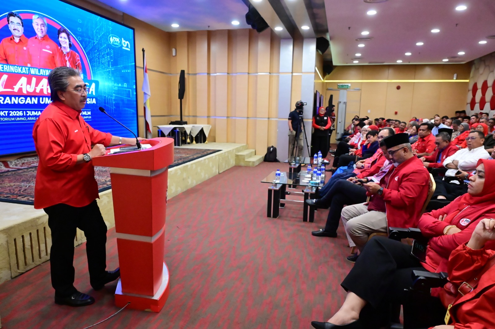 UMNO Perlu Kuasai Naratif Politik, Yakinkan Masyarakat – Johari